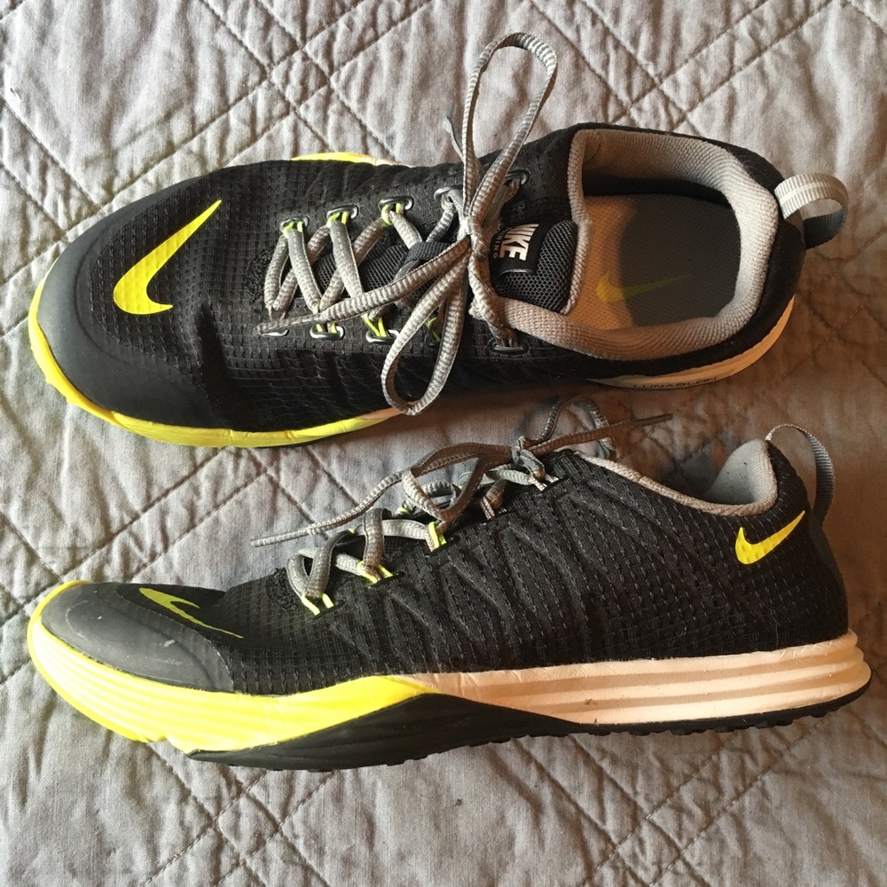 NIKE Lunar Cross Element Black/Yellow Women’s 8.5